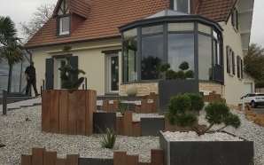 Entrée de maison en pavage dallage et préparation du terrain11510