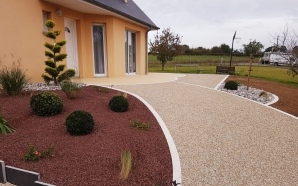 Cour en Alvéostar®, Hydrostar® et Pavé la couture®11525