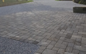 Cour en Alvéostar®, Gravistar® et pavage dallage13939