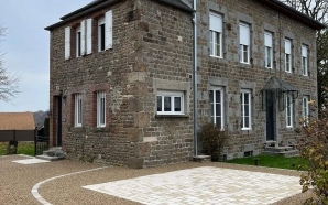 Cour en Alvéostar®, Gravistar® et pavage dallage13961