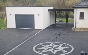 Entr�e de maison en enrob� � chaud et pavage 17475