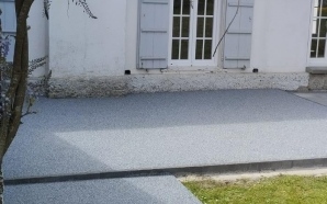 Cour en gr�s c�rame et Hydrostar�18767