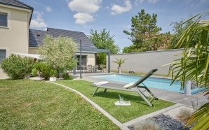 10 idées pour donner du style à votre plage de piscine