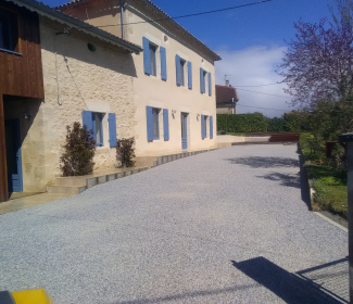 Cour