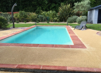 Plage de piscine style Classic Chic � Les Herbiers