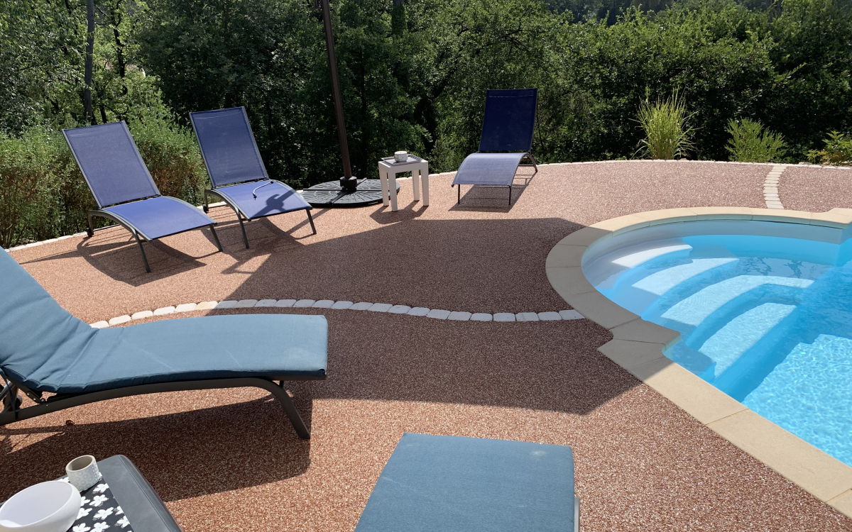 Plage de piscine en Hydrostar�