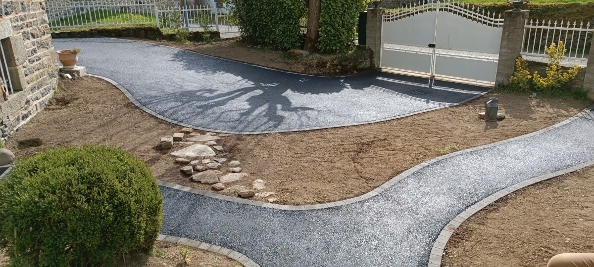 Alle de jardin en enrob  chaud