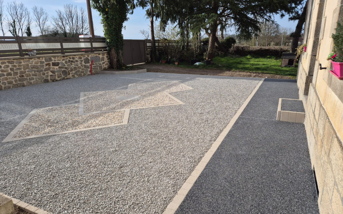 Cour en Alvostar, bordures haute couture, Hydrostar et Pav la couture