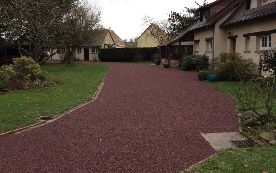 cour en gravistar® rouge réalisé par palierne à parigné l'evêque - 2282