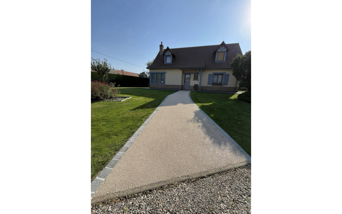 All�e de jardin en Hydrostar� et Pav� la couture�