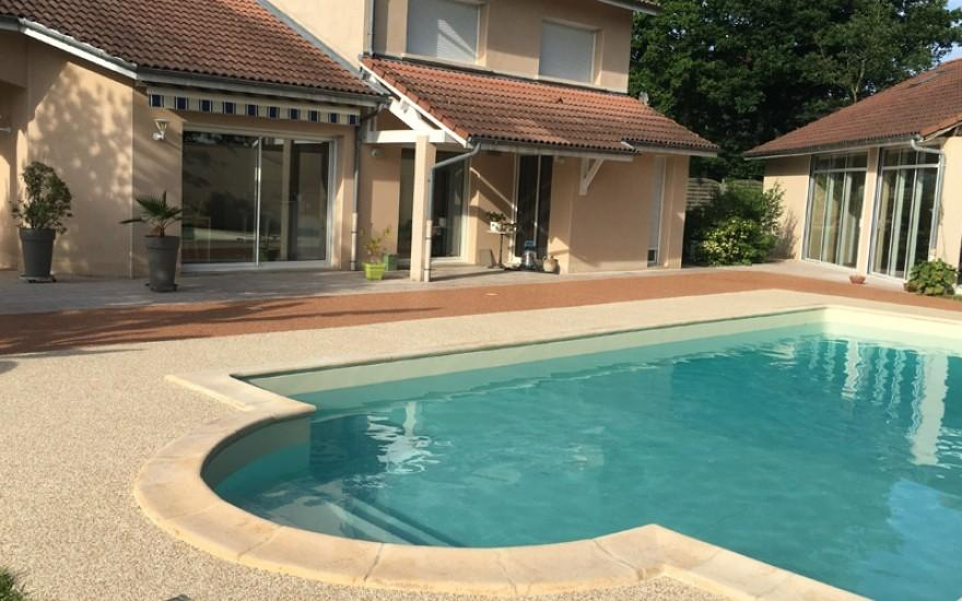 Plage de piscine en Minralstar et Hydrostar