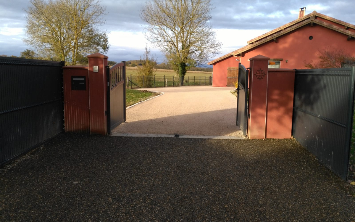 Chemin en Gravistar et Pav la Couture