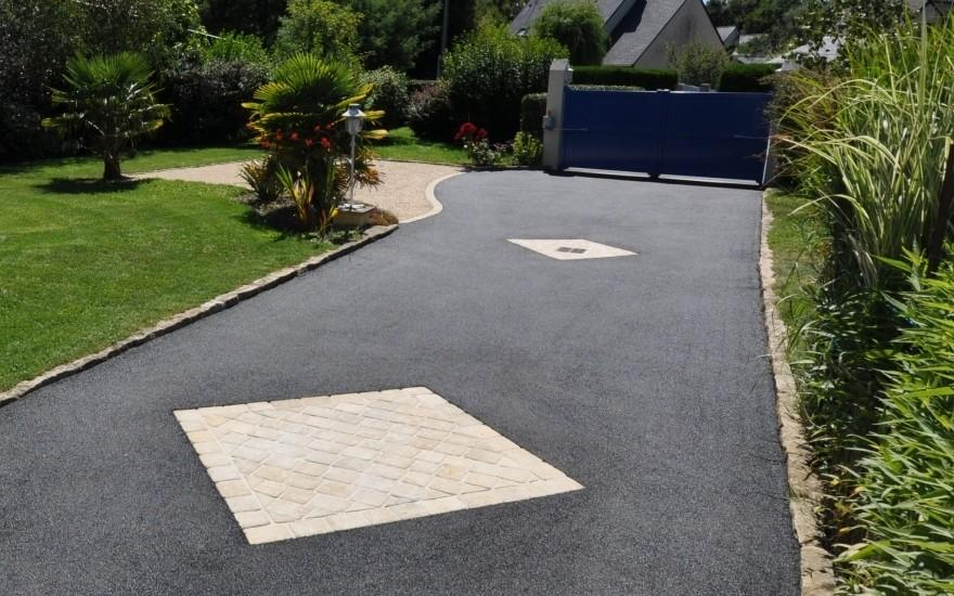 Losanges dans une all�e de garage