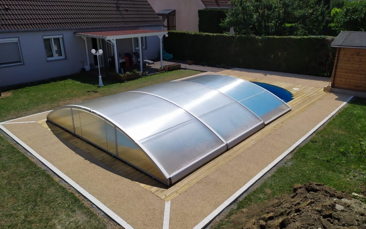 Plage de piscine en Minralstar 