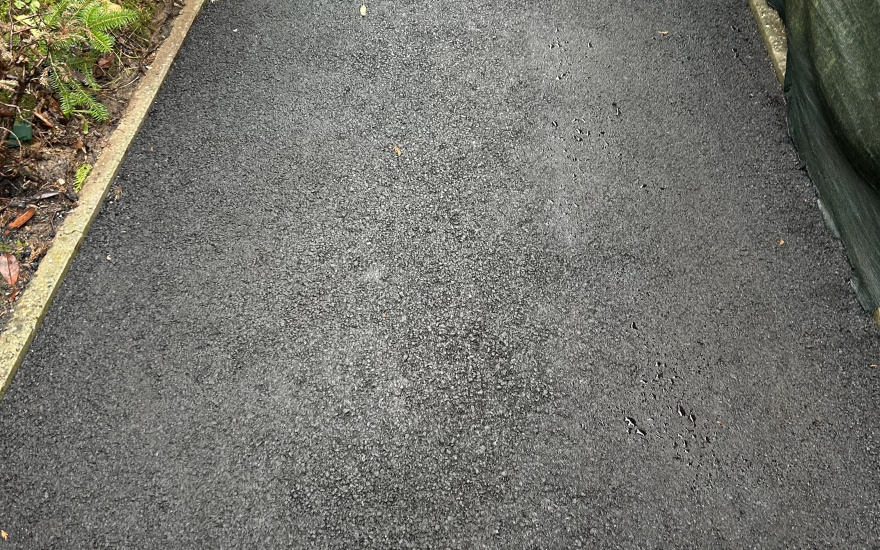 All�e de garage en enrob� � chaud