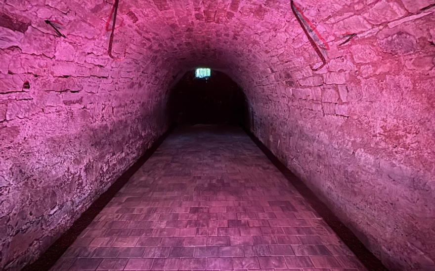  Cave en pavage