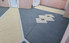 Cour en b�ton decoratif et Pav� la couture�