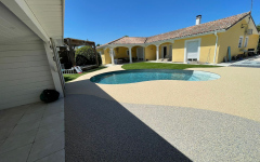Plage de piscine en Dm green� et Hydrostar�