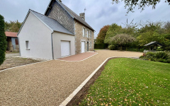 Cour en Gravistar, Hydrostar et Pav Newhedge