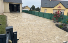 Cour en pavage Newhedge