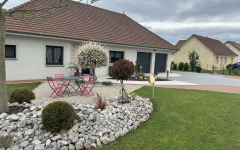 Cour en pavage et Hydrostar�