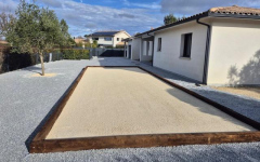 Cour int�rieure drainante et terrain de jeu
